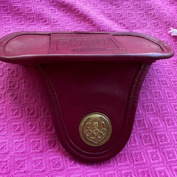 π
π
RARE RED COACH Olympic Edition Eyeglass Shield Case vintage π
π
- Picture 8 of 12